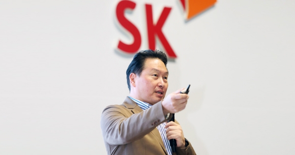 SK그룹 최태원 회장이 미래 인재 양성을 위해 SK University 신설을 결정했다.