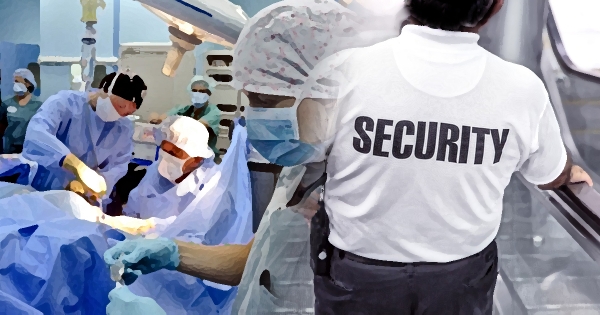 앞으로 100병상 이상 규모 병원 급 의료기관은 보안인력 1명을 필수로 배치해야한다.